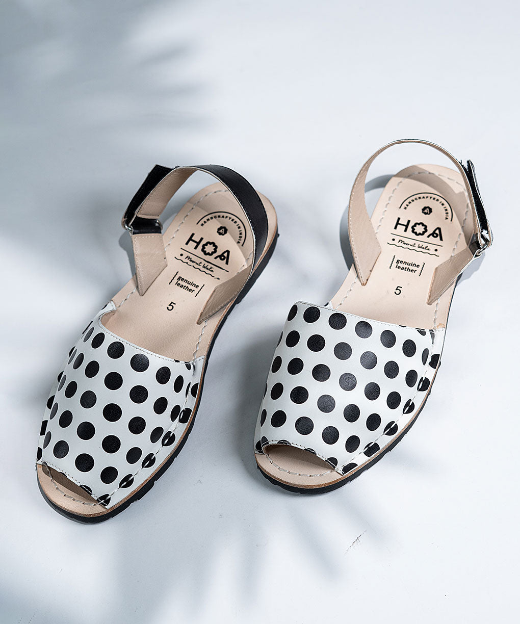 Black Polka Avircazz Sandals
