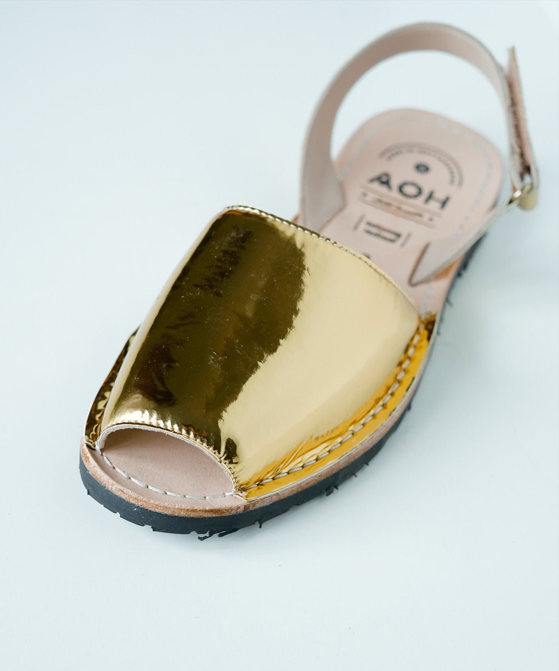 Golden Avircazz Sandals