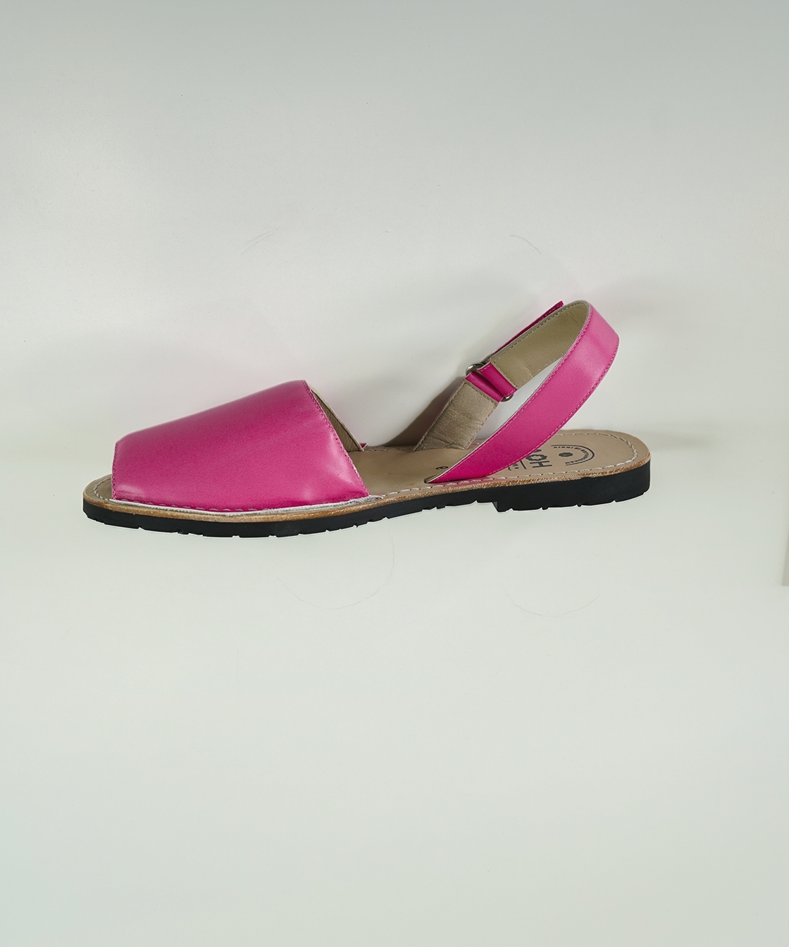Fuchsia Avircazz Sandals