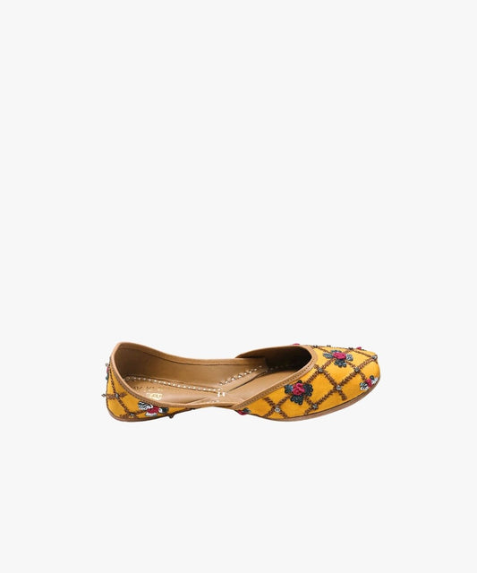 Pari Jutti Genuine Leather Footwear
