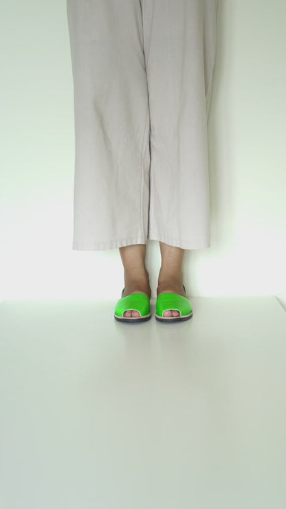 Leaf It to Me Avircazz Sandals