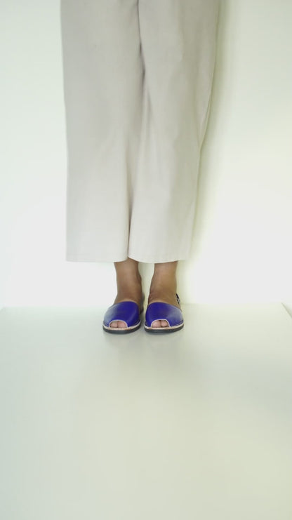 Blue Spotlight Avircazz Sandals