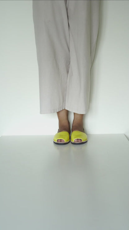 Sunny Avircazz Sandals